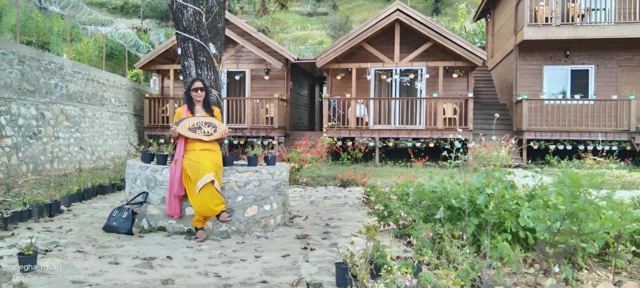 Vanprastha Resorts Dwarahat Екстериор снимка