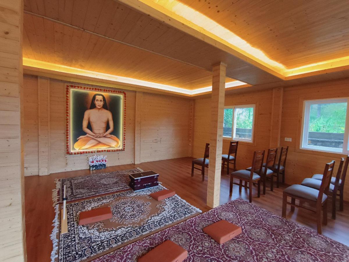 Vanprastha Resorts Dwarahat Екстериор снимка