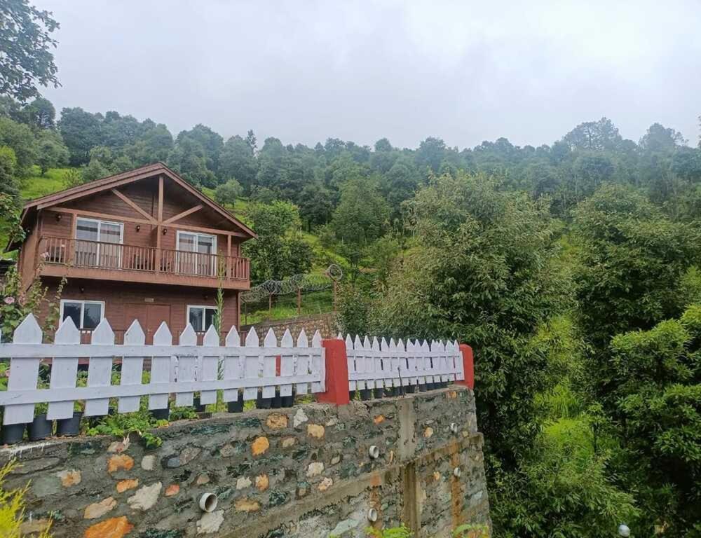 Vanprastha Resorts Dwarahat Екстериор снимка